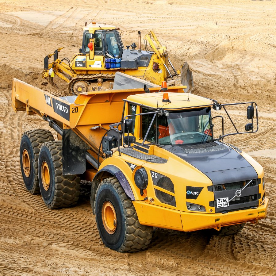 Articulated Haul Truck - 900x900
